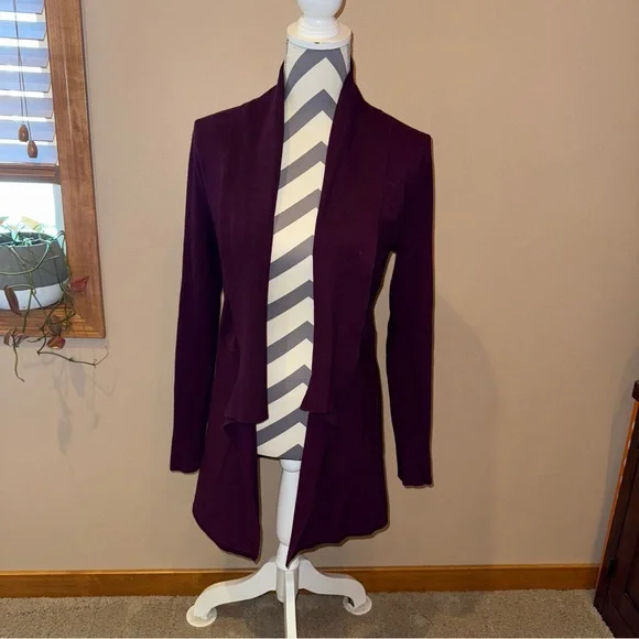 White House Black Market Plum/Burgundy Cardigan - Picture 3 of 11